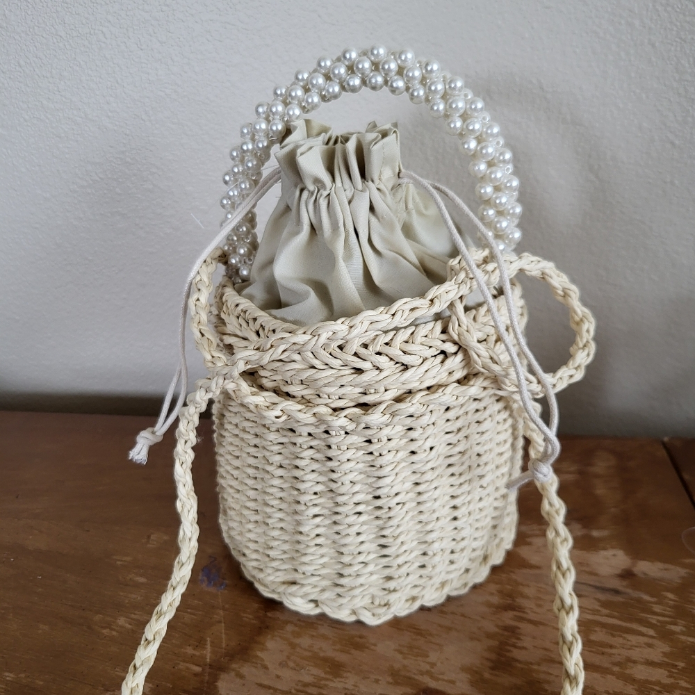 Straw Pearl Handle Basket Bucket Bag - Picture 3 of 5